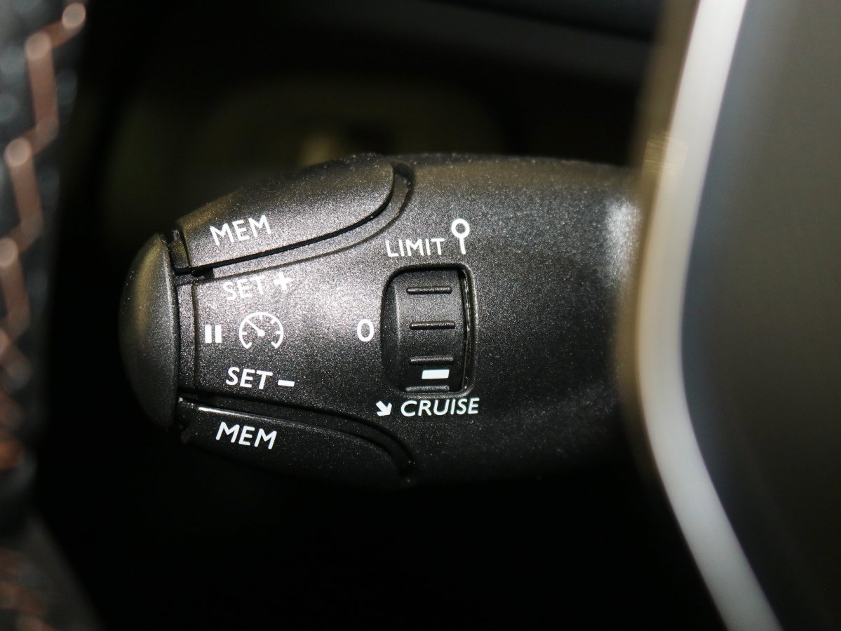 Foto Peugeot Rifter 33