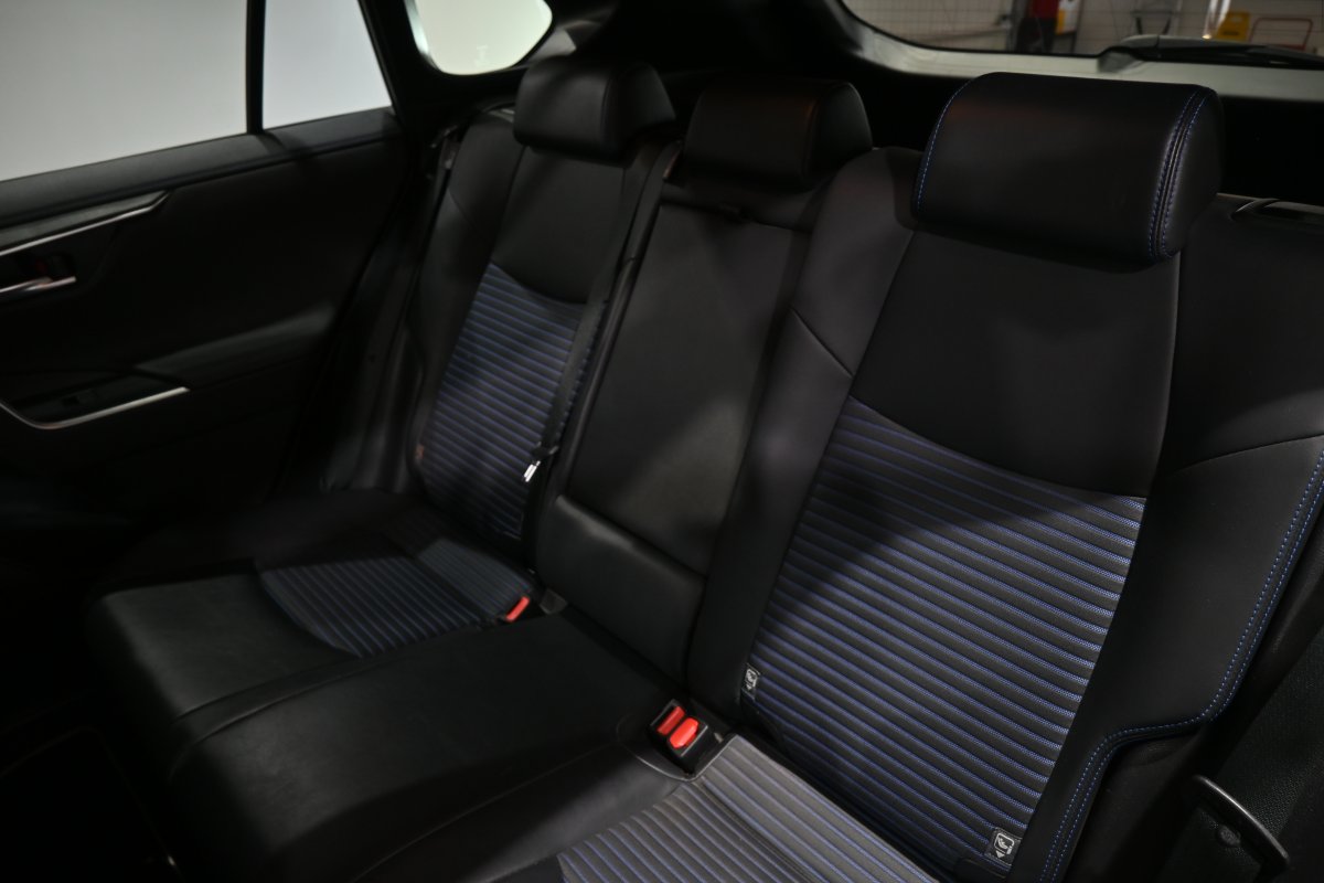 Foto Toyota RAV-4 12