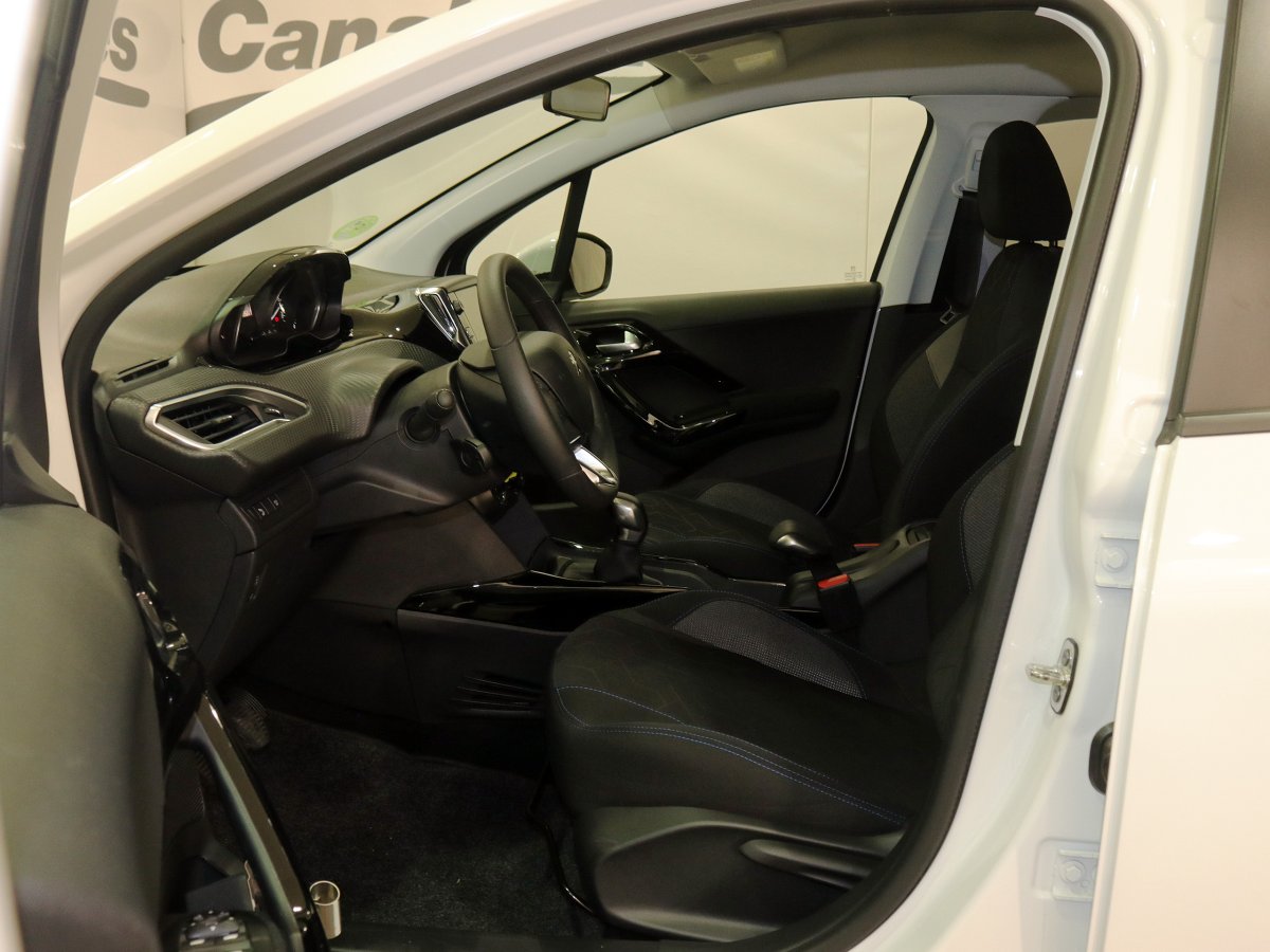 Foto Peugeot 2008 14