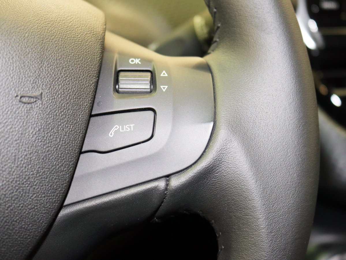 Foto Peugeot 2008 29