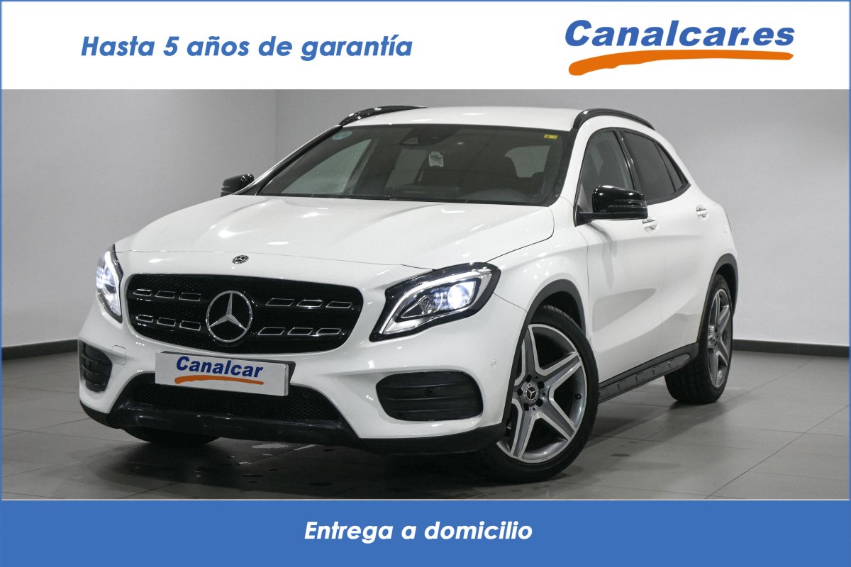 Foto Mercedes-Benz GLA 1
