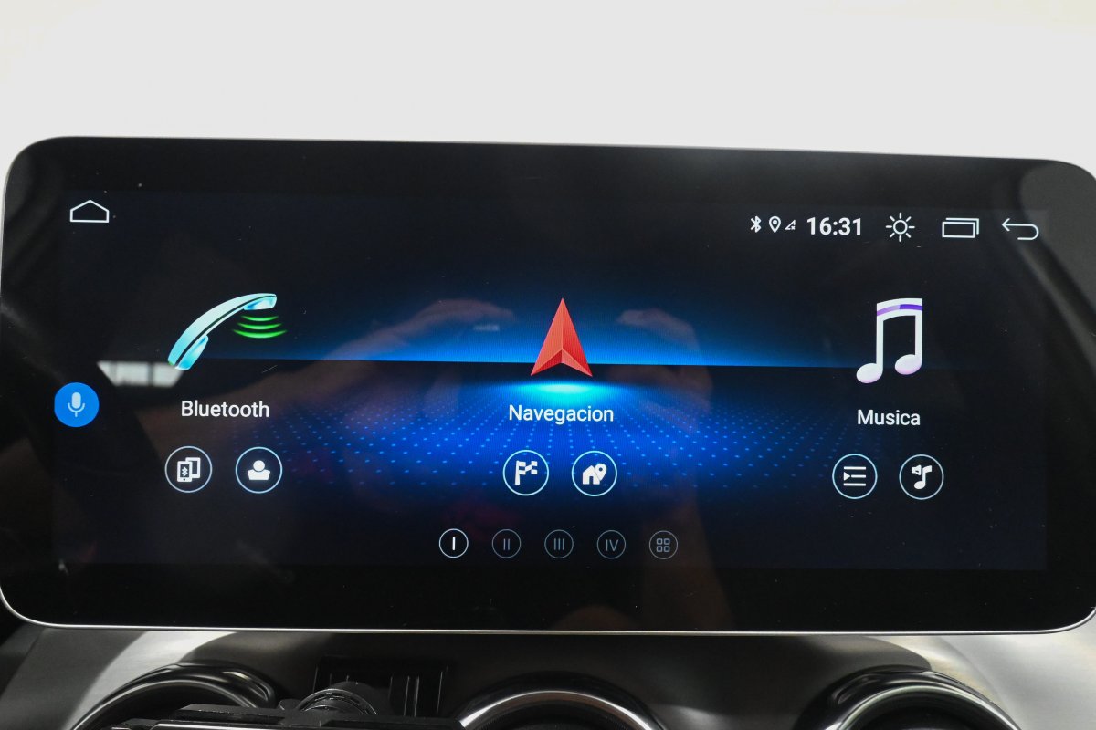 Foto Mercedes-Benz GLA 14