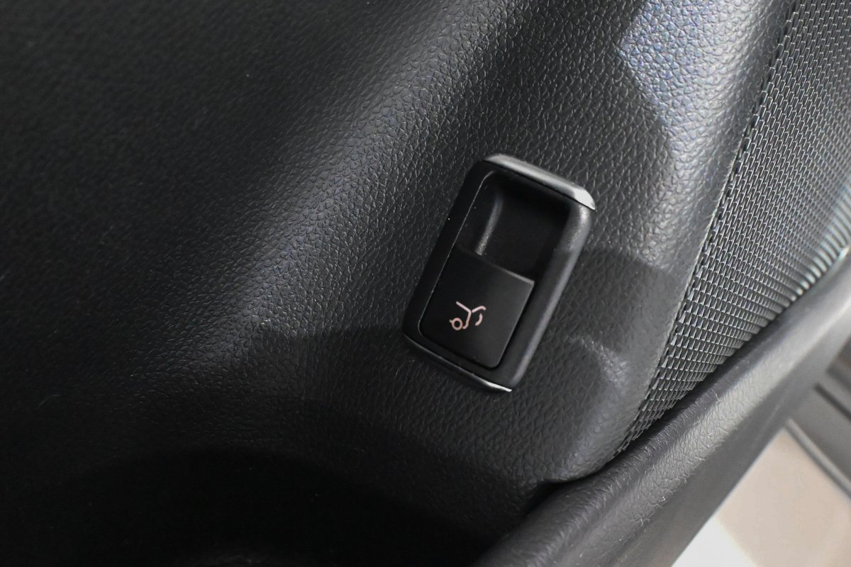 Foto Mercedes-Benz GLA 27