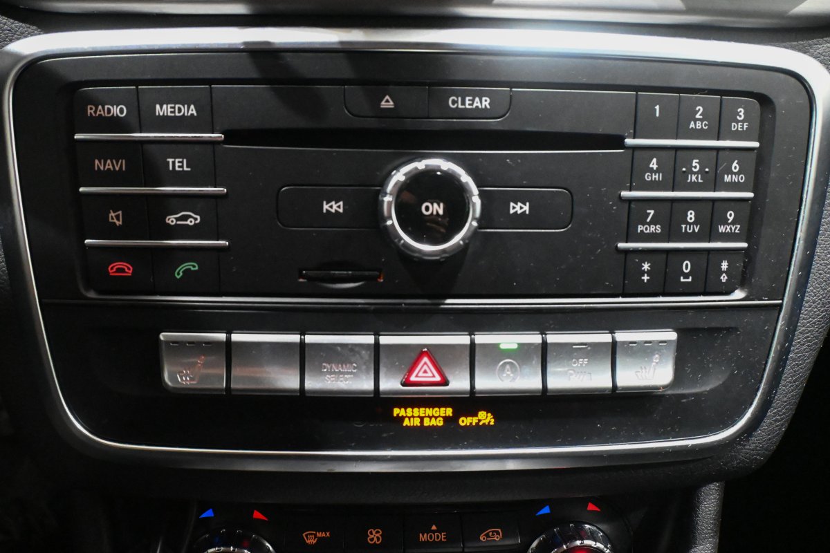Foto Mercedes-Benz GLA 16