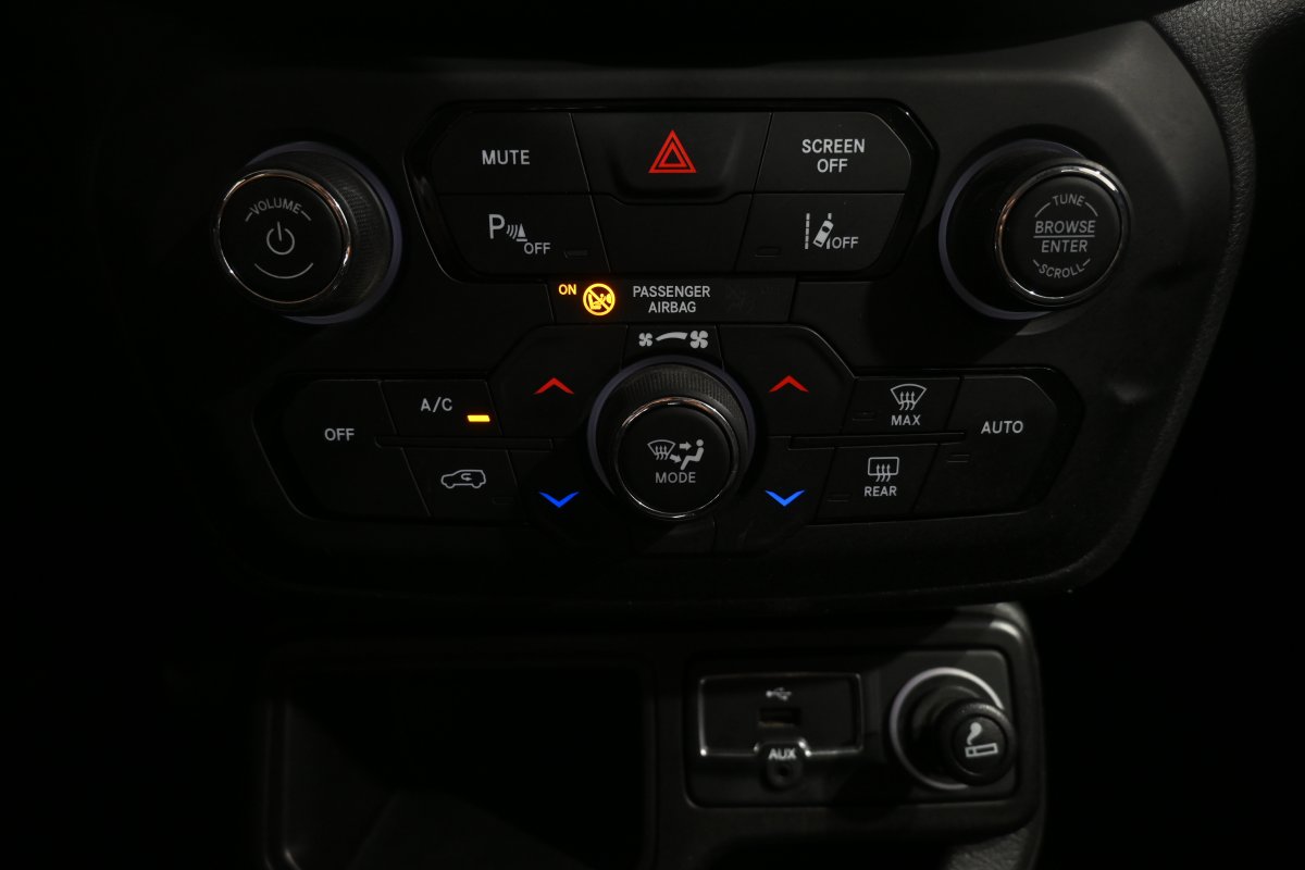 Foto Jeep Renegade 16