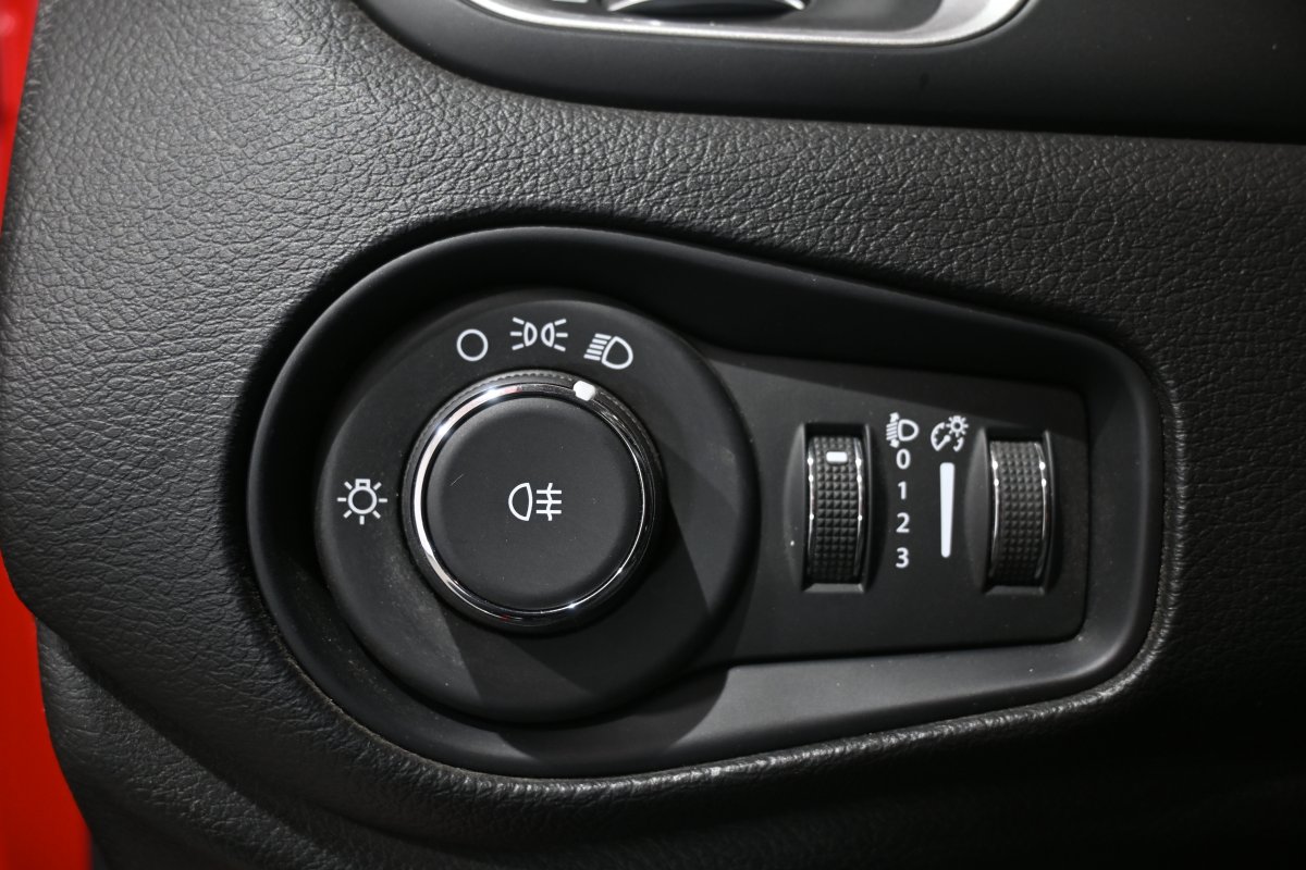 Foto Jeep Renegade 19