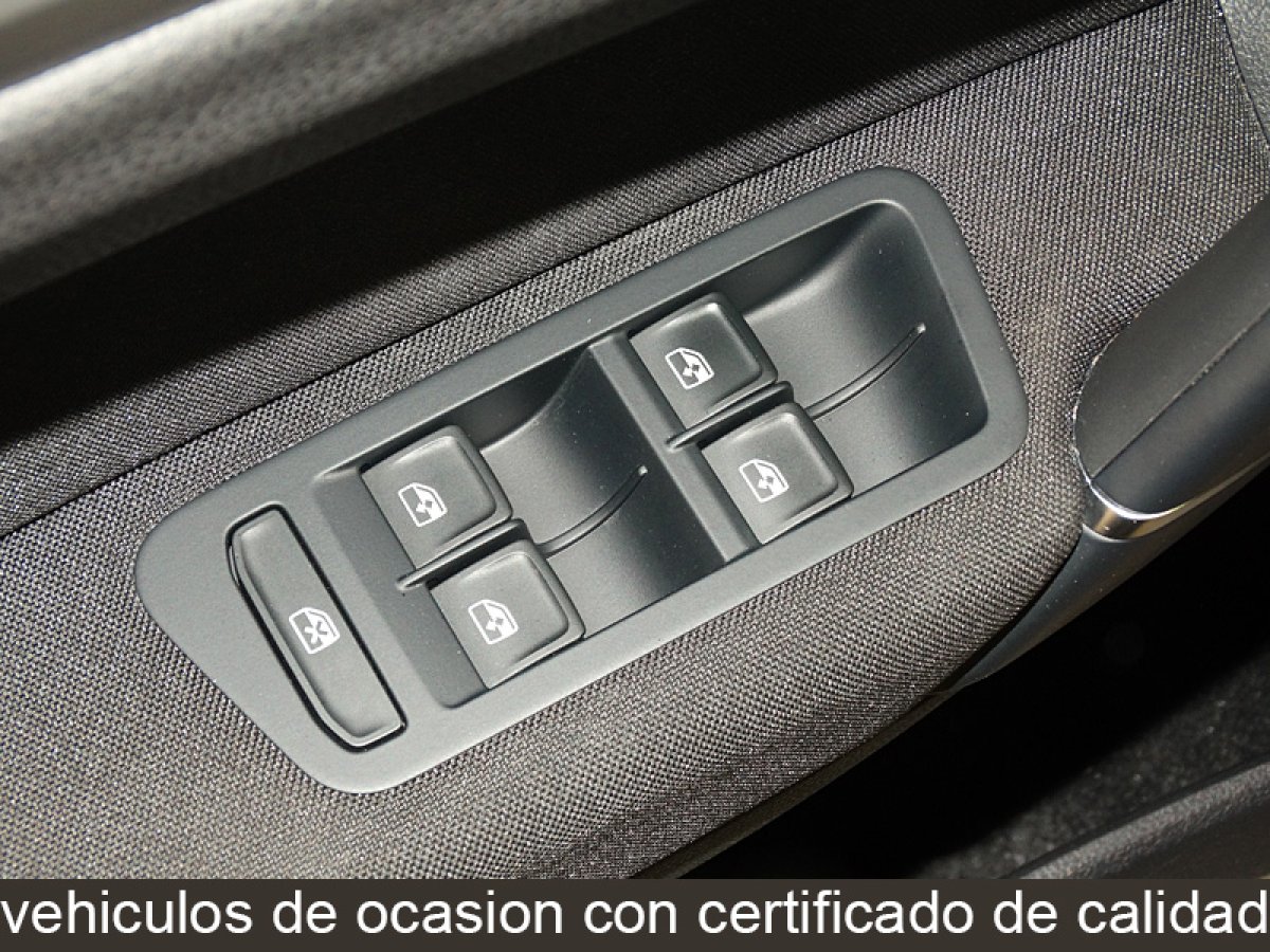 Foto Volkswagen Golf 26