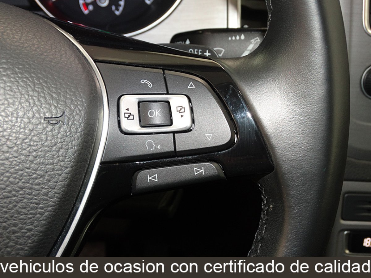 Foto Volkswagen Golf 30