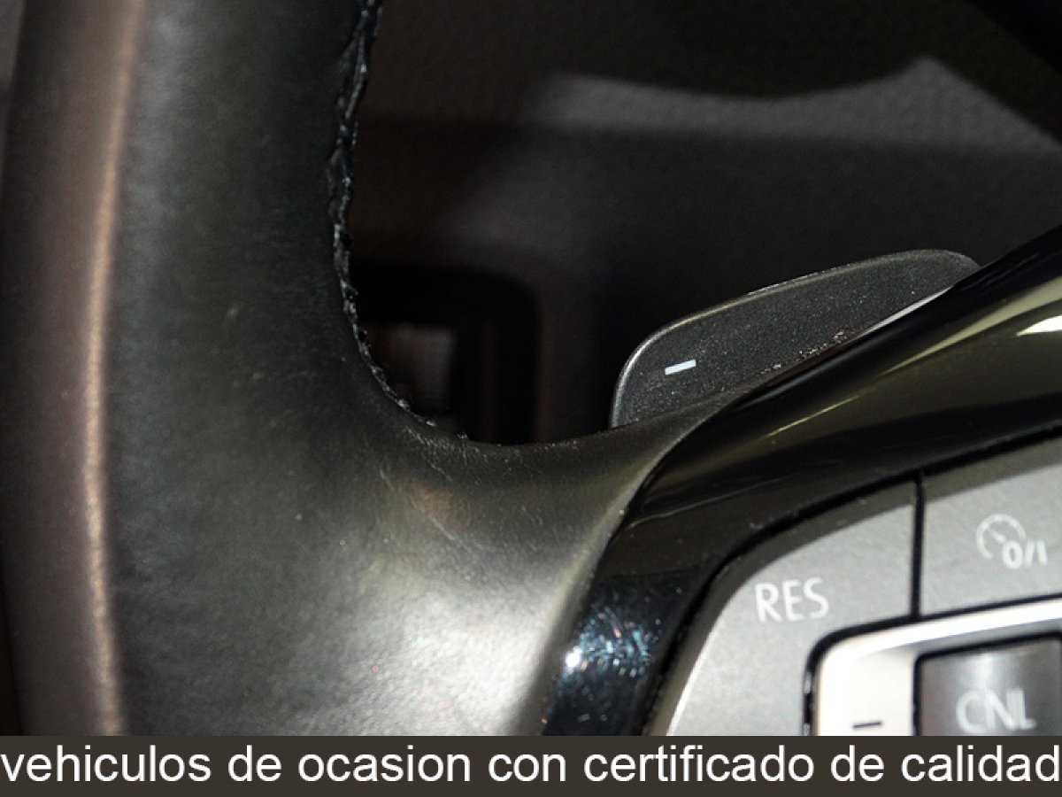 Foto Volkswagen Golf 31