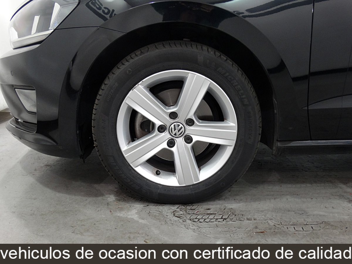 Foto Volkswagen Golf 35