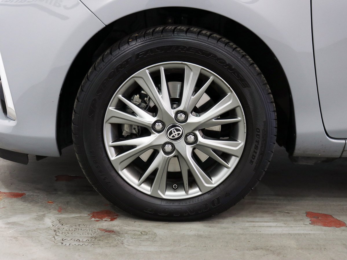 Foto Toyota Yaris 34