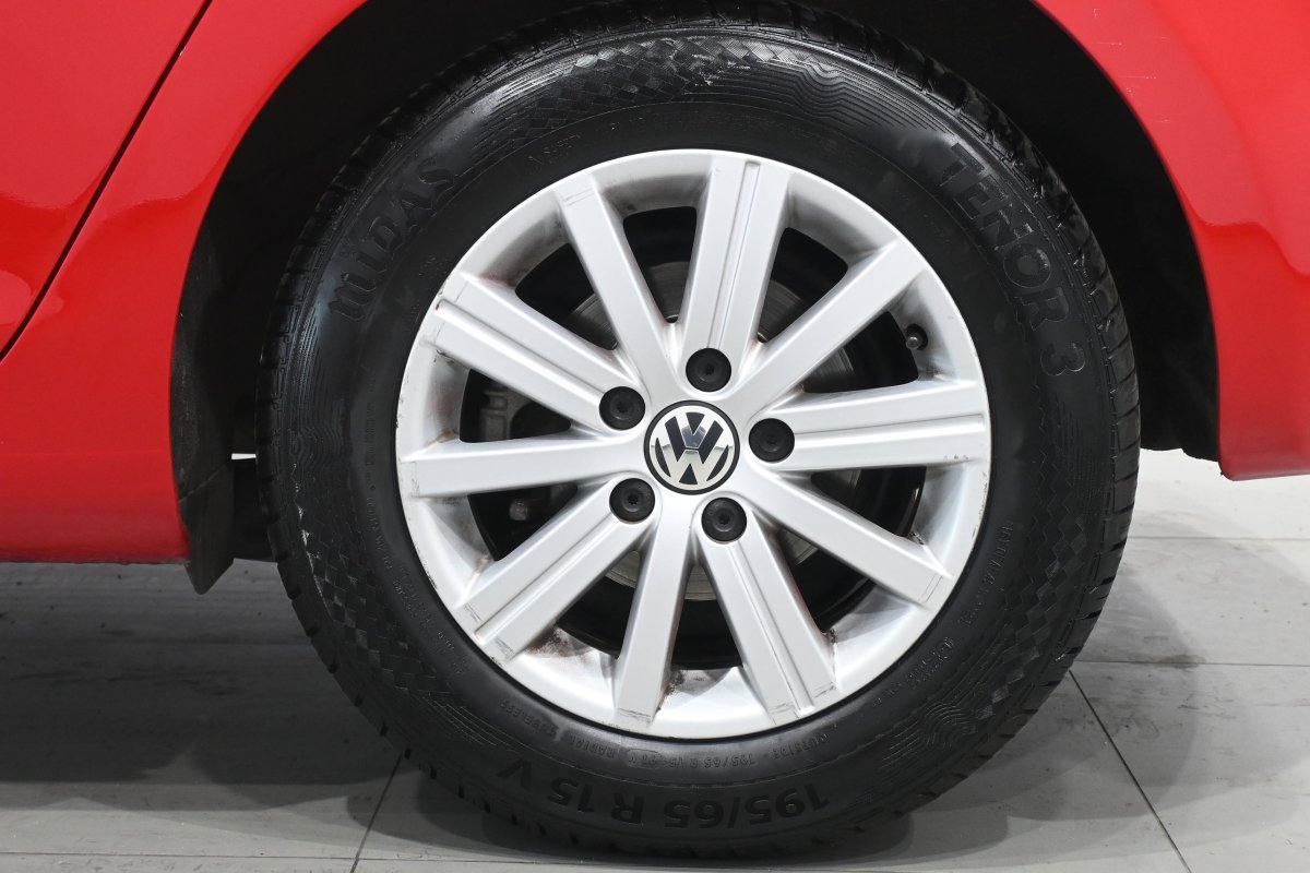 Foto Volkswagen Golf 27