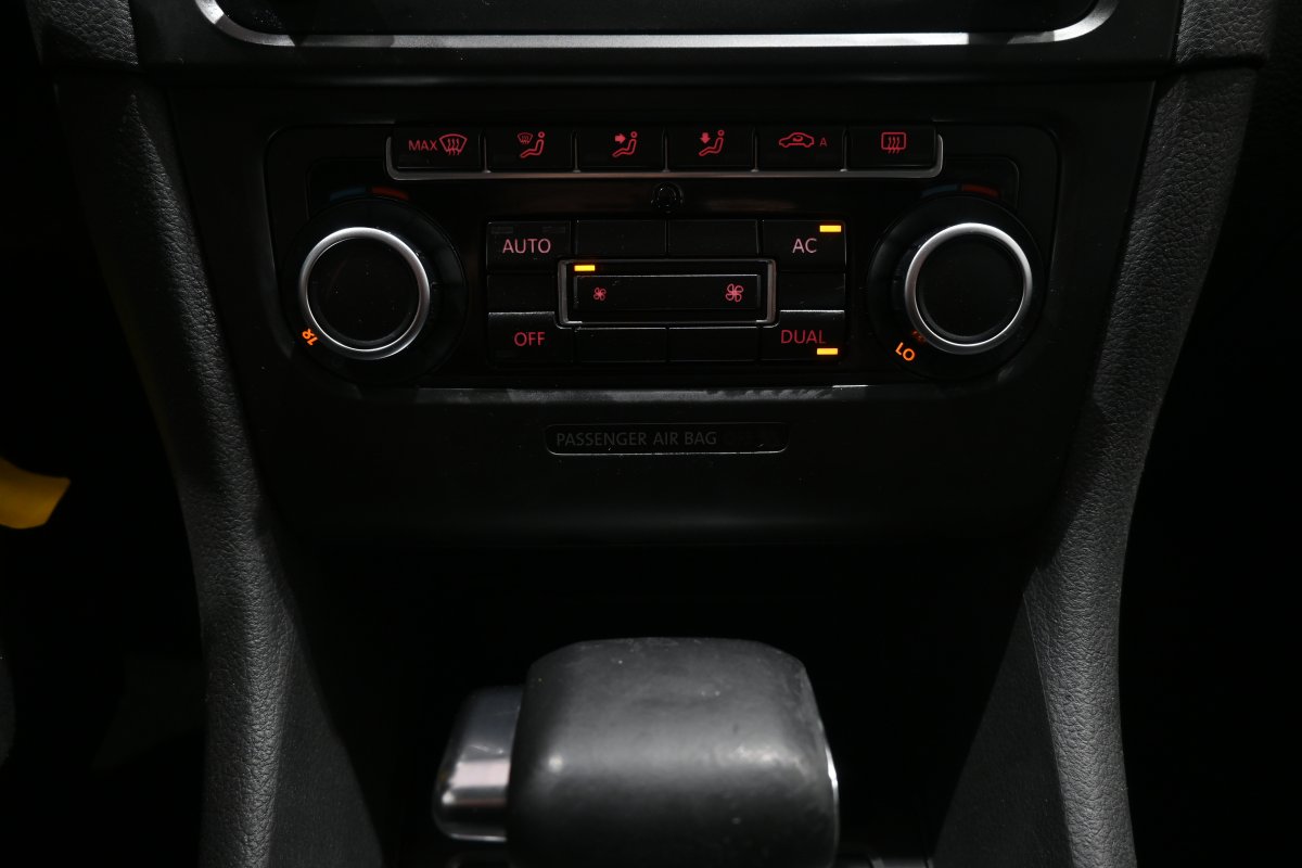 Foto Volkswagen Golf 16