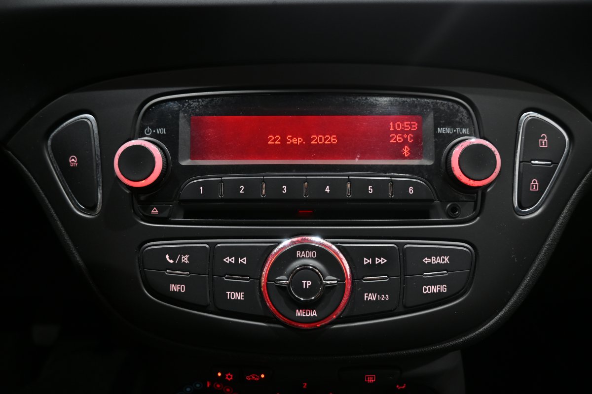 Foto Opel Corsa 16