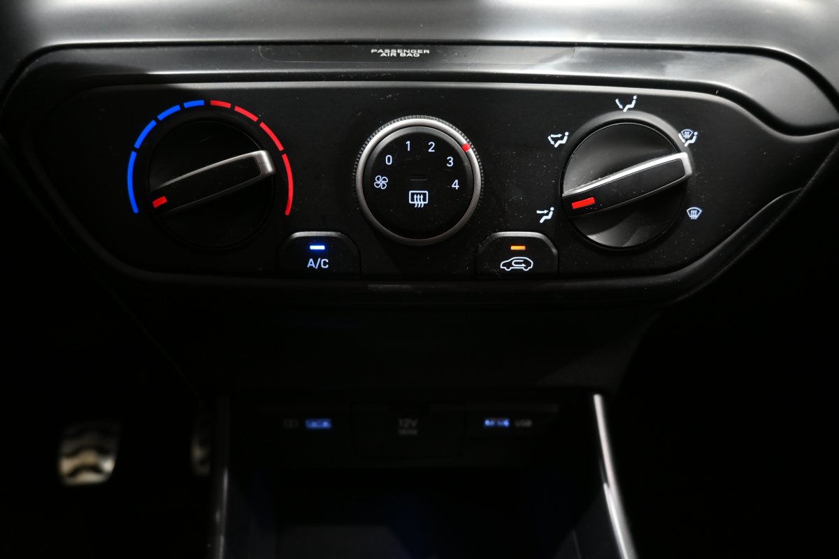 Foto Hyundai BAYON 17