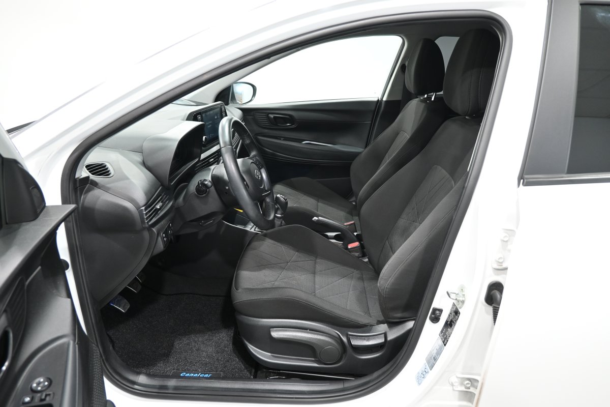 Foto Hyundai BAYON 10
