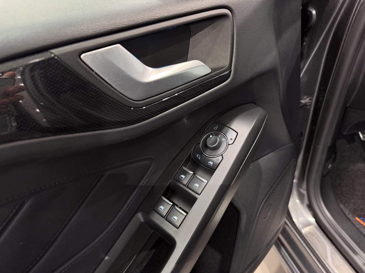 Foto Ford Focus 23