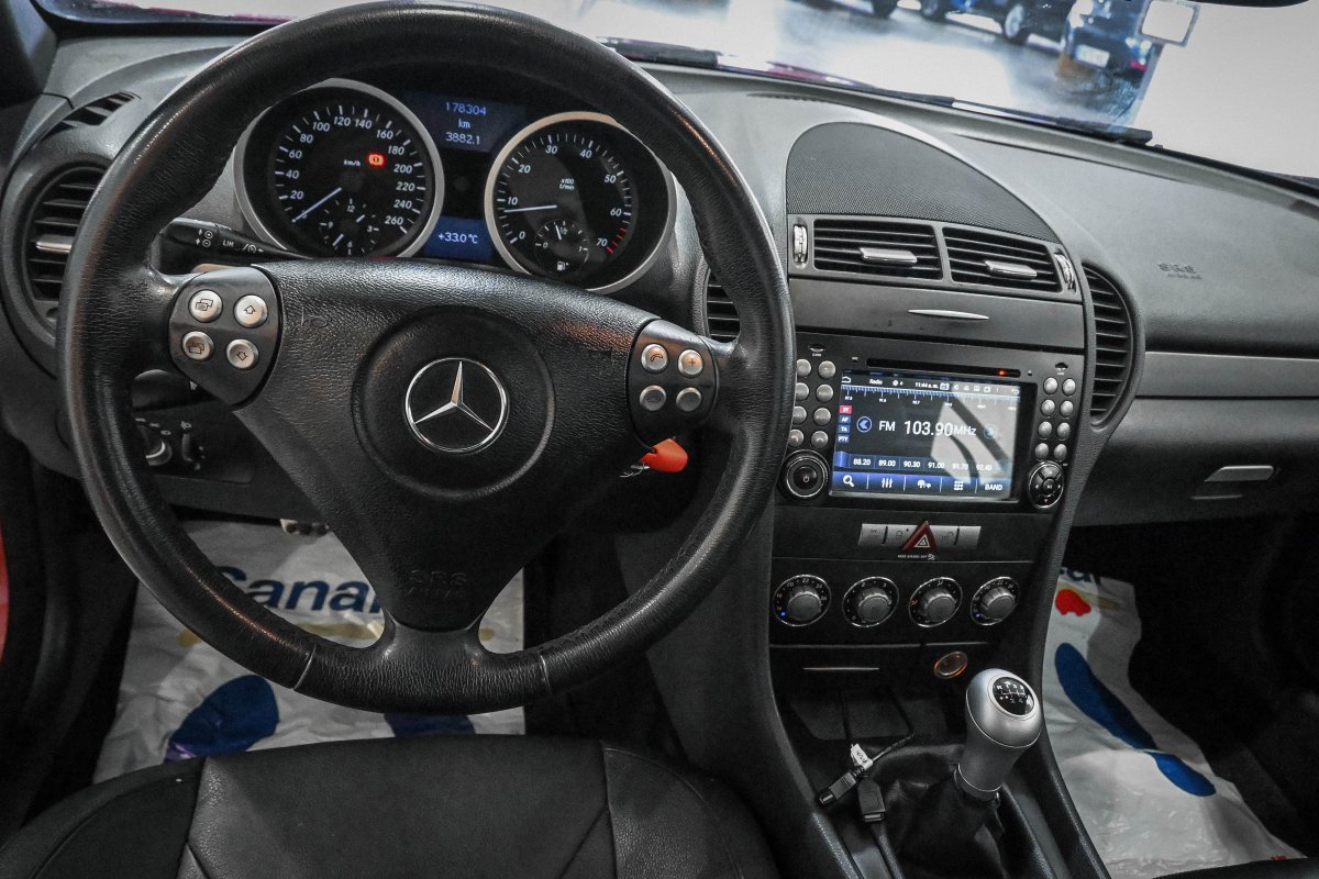 Foto Mercedes-Benz SLK 16
