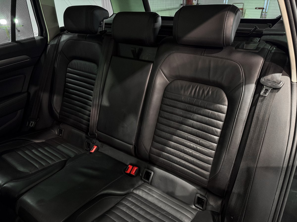 Foto Volkswagen Passat 12