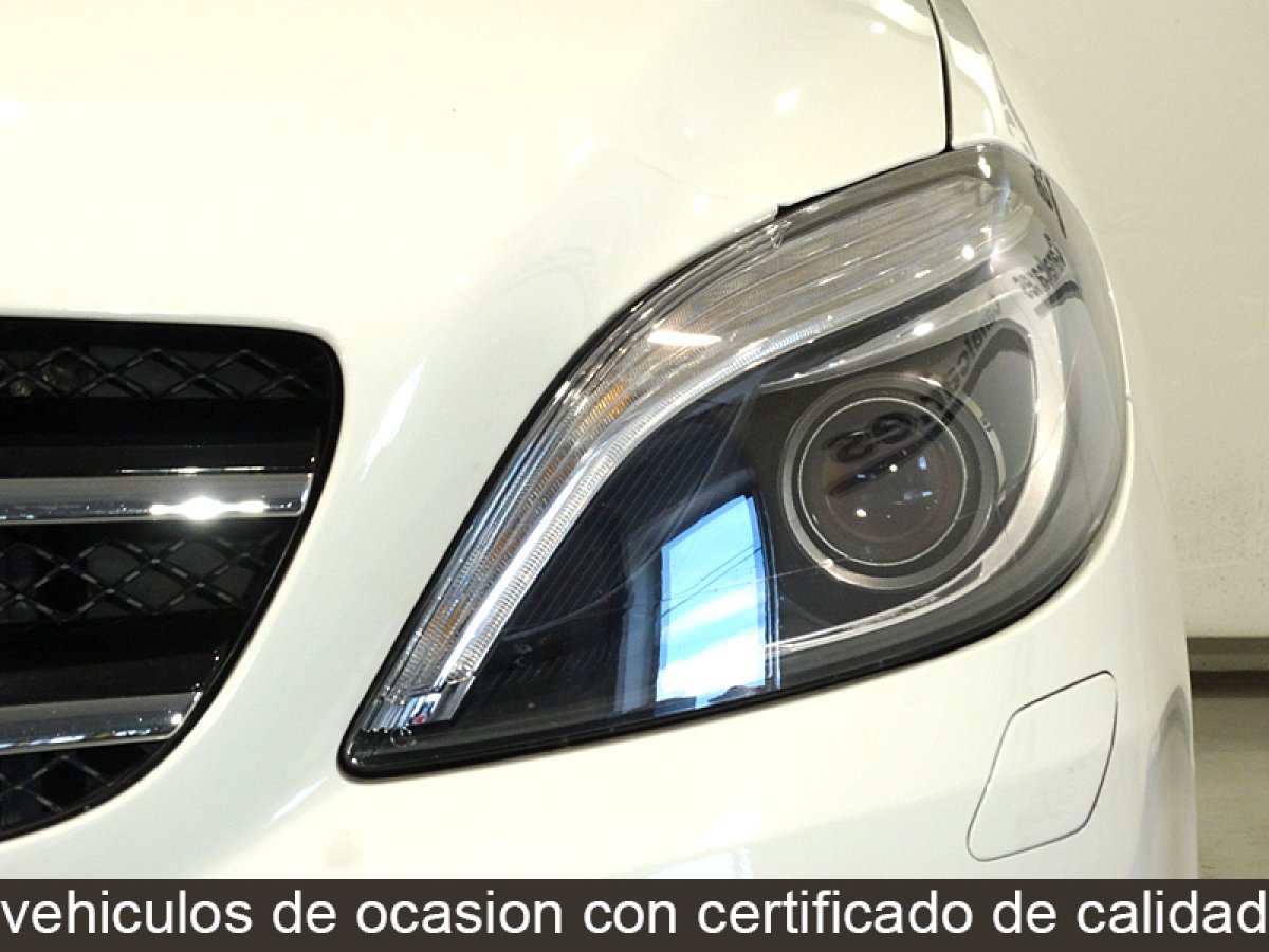 Foto Mercedes-Benz B 180 12