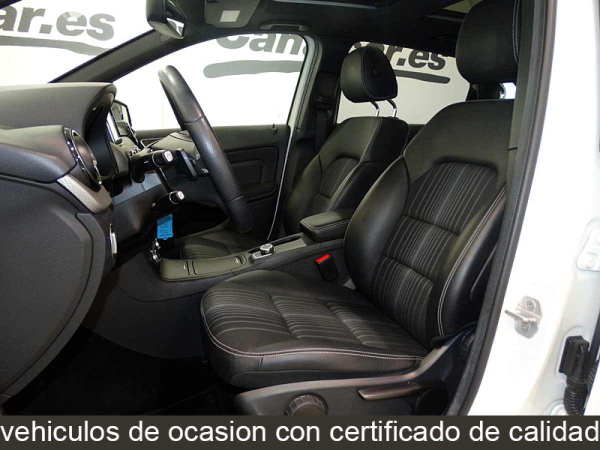 Foto Mercedes-Benz B 180 13