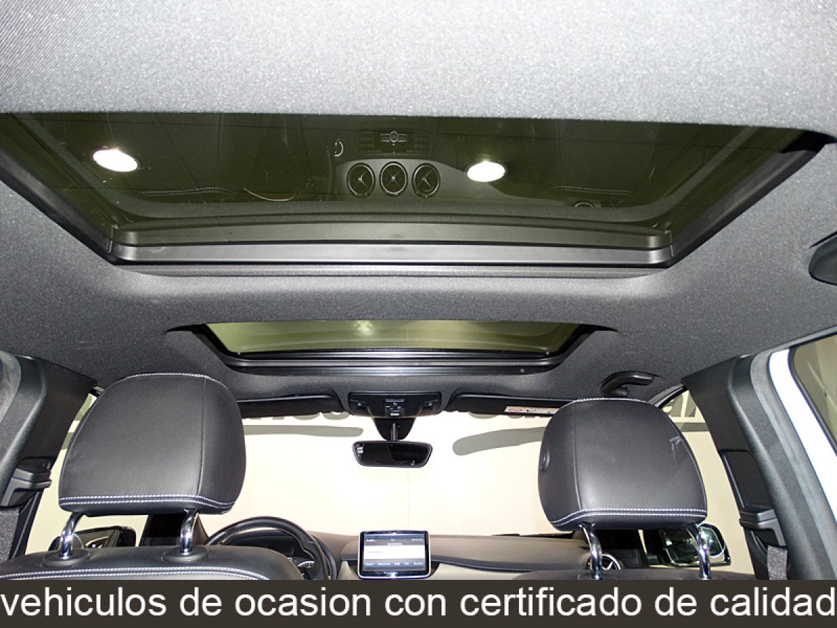 Foto Mercedes-Benz B 180 16