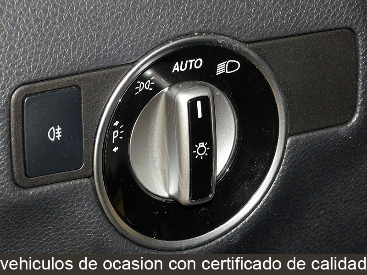 Foto Mercedes-Benz B 180 20