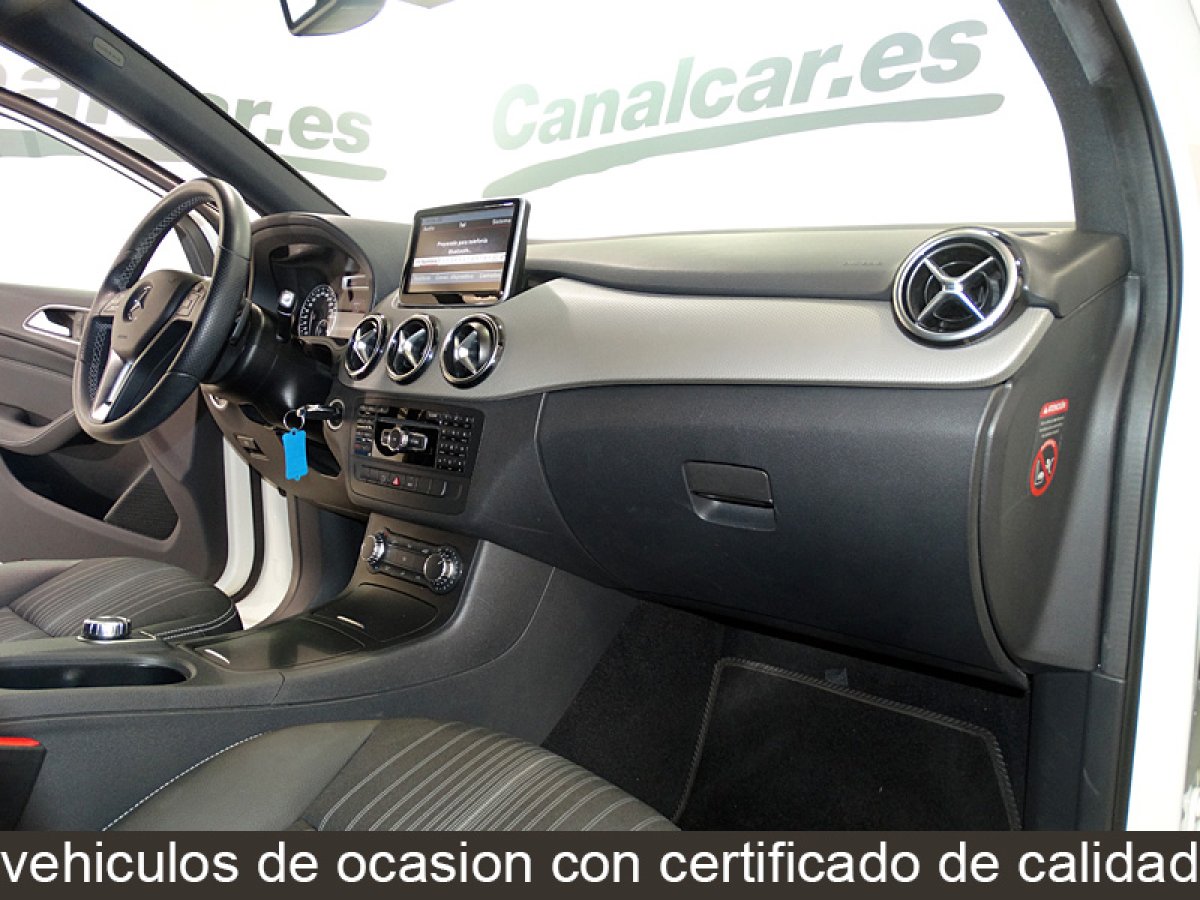 Foto Mercedes-Benz B 180 28