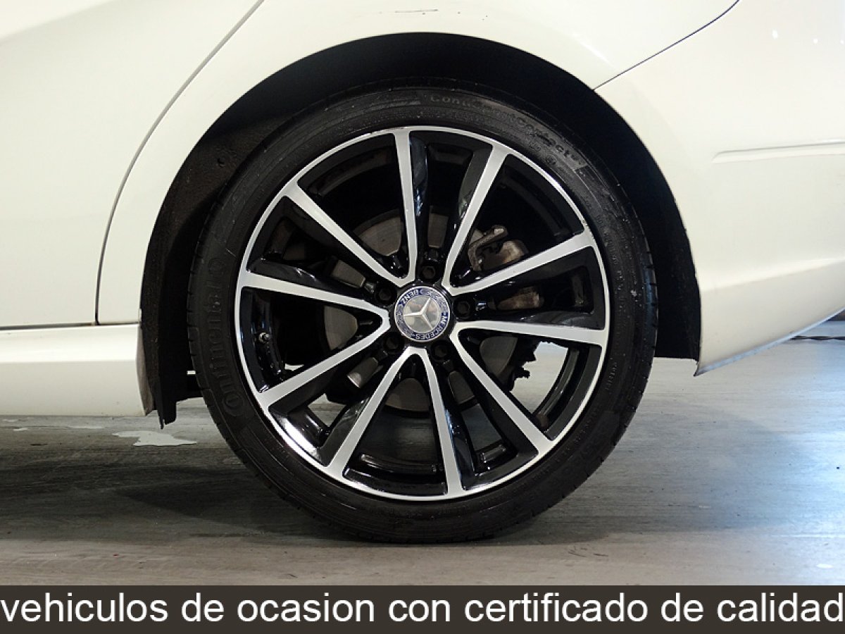 Foto Mercedes-Benz B 180 31