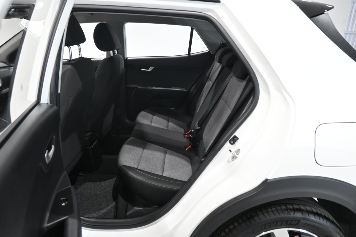 Foto Kia Stonic 9