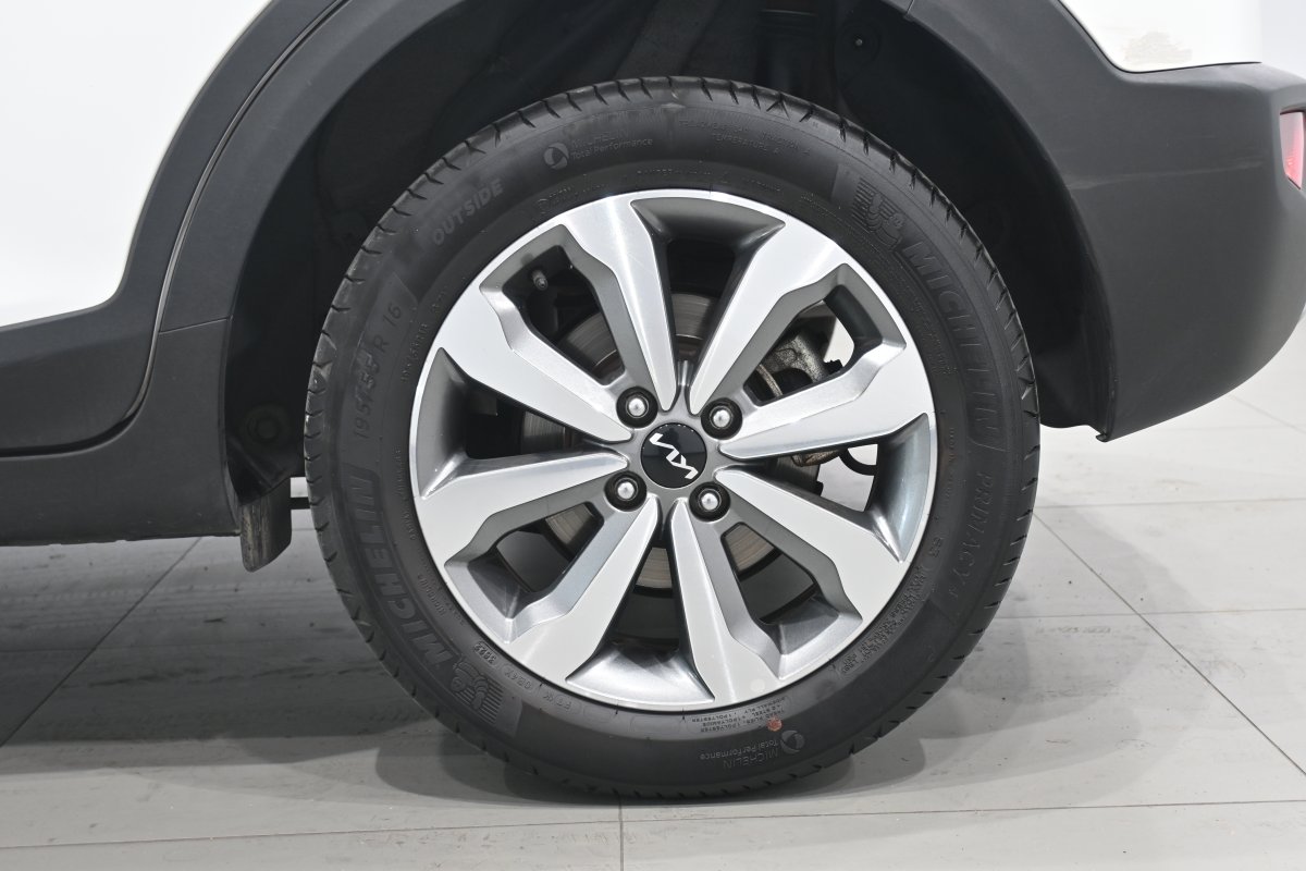 Foto Kia Stonic 21