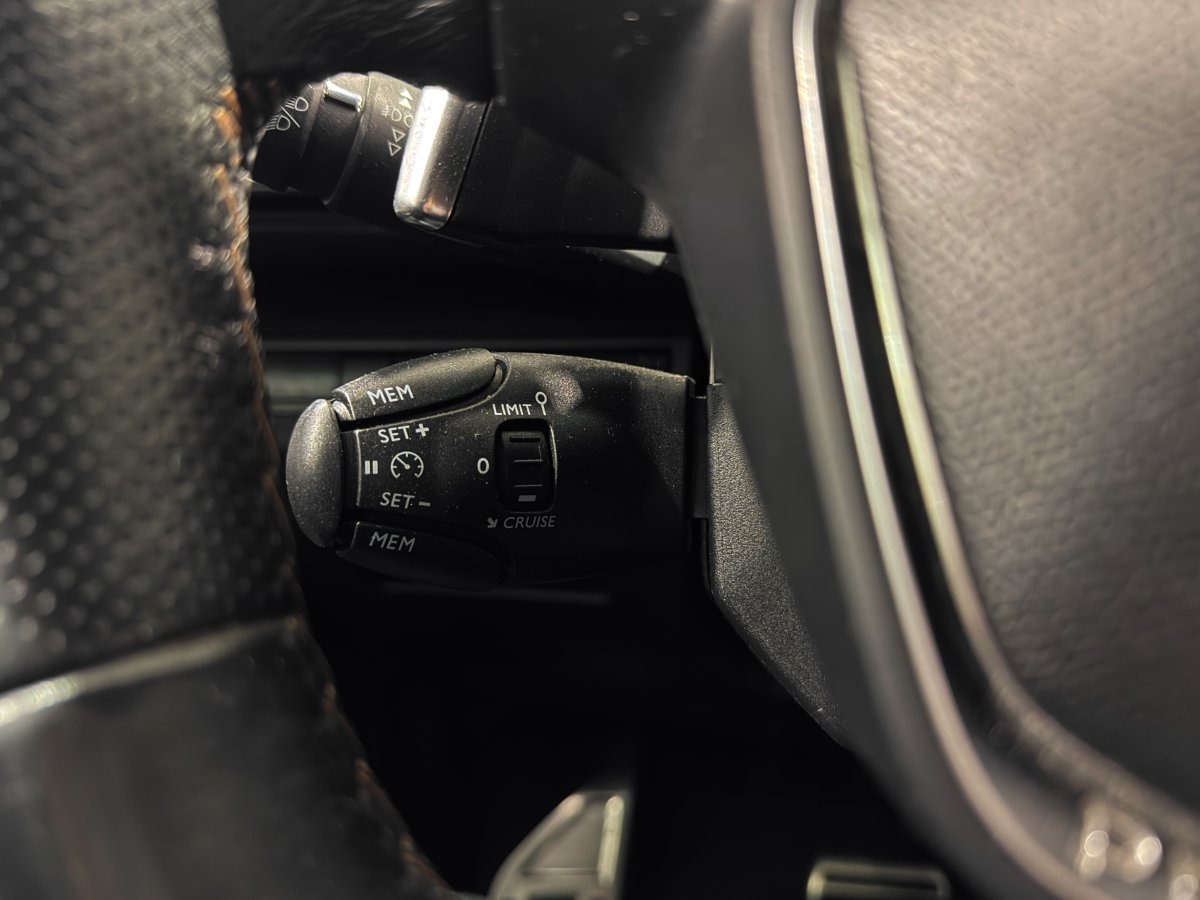 Foto Peugeot 5008 9