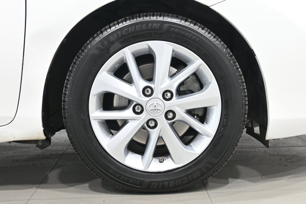 Foto Toyota Auris 28