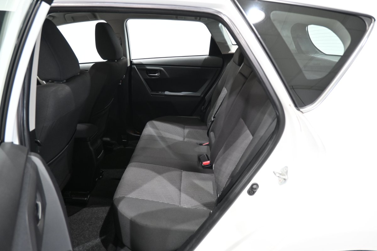 Foto Toyota Auris 11