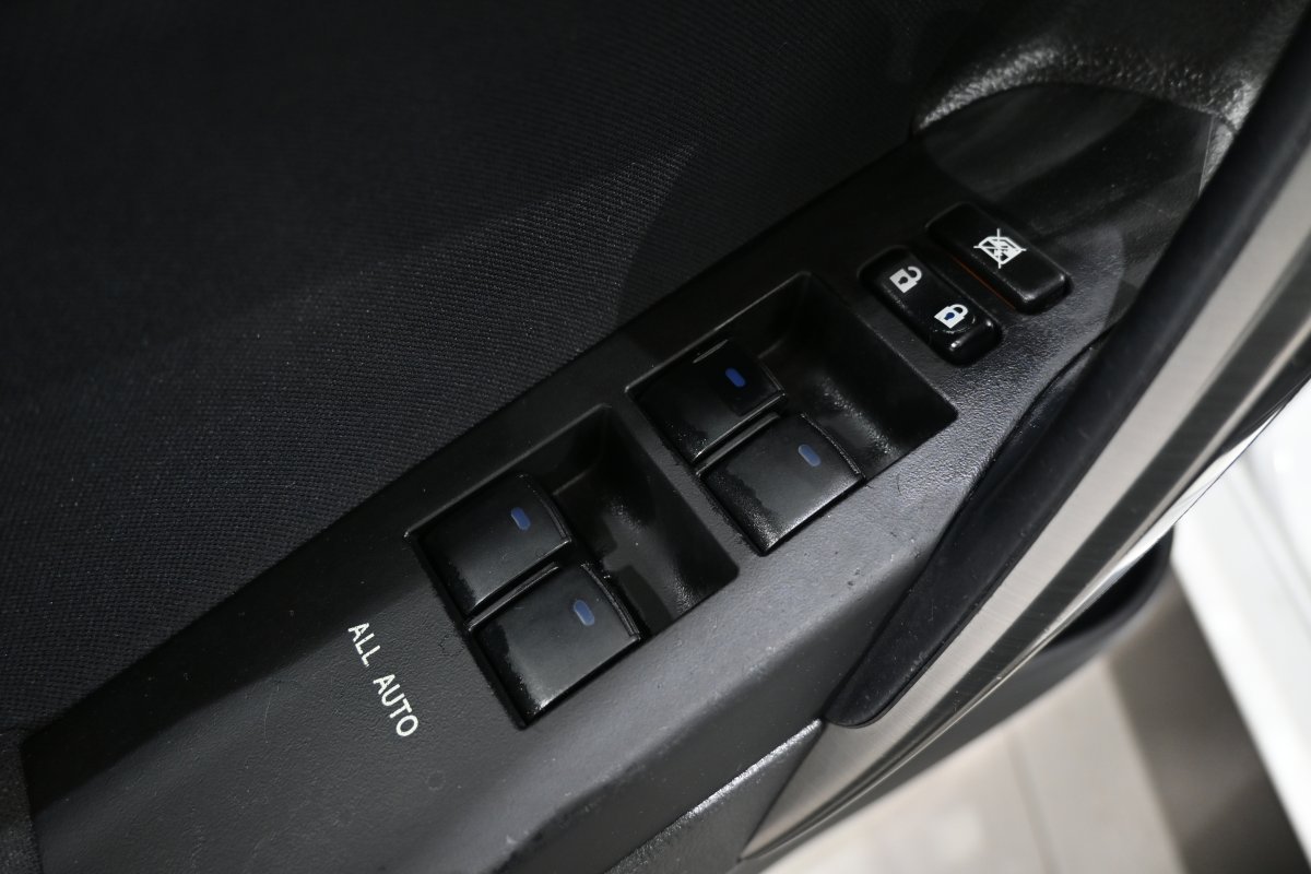 Foto Toyota Auris 25