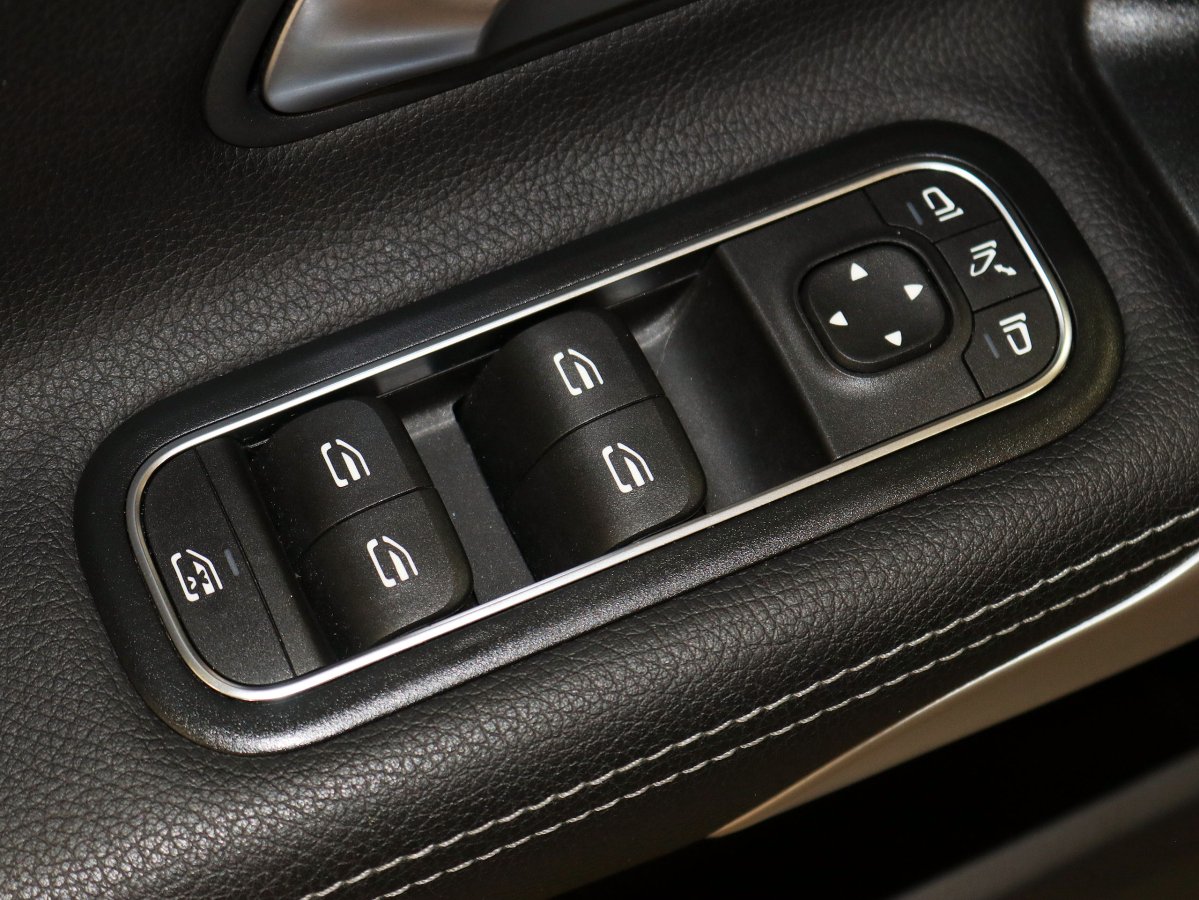 Foto Mercedes-Benz A 180 38