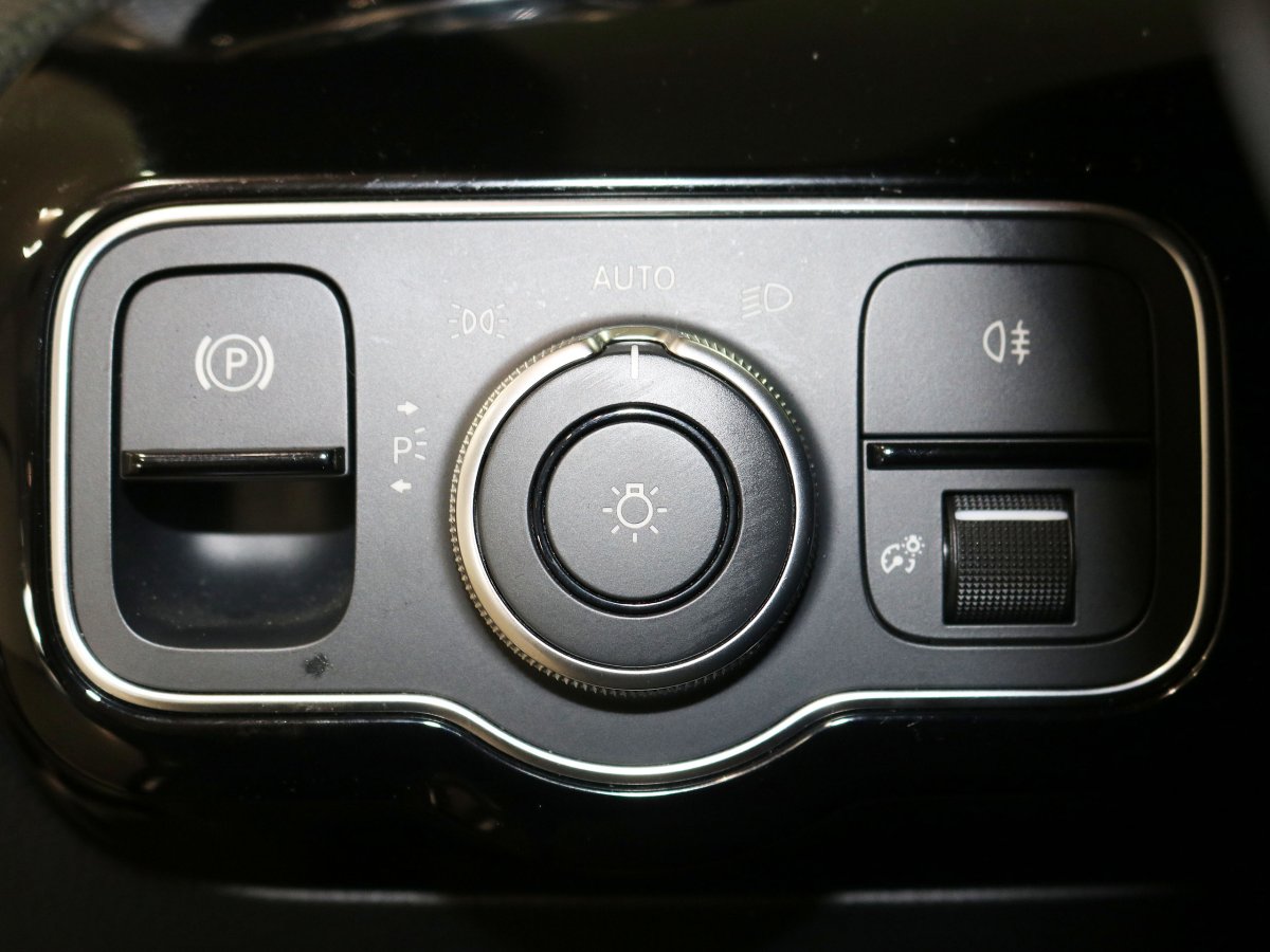 Foto Mercedes-Benz A 180 41