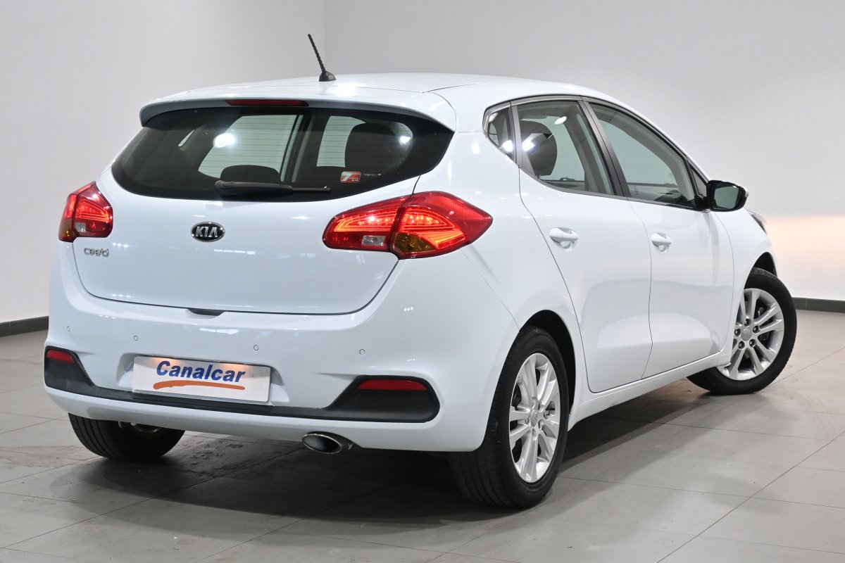 Foto Kia Ceed 4