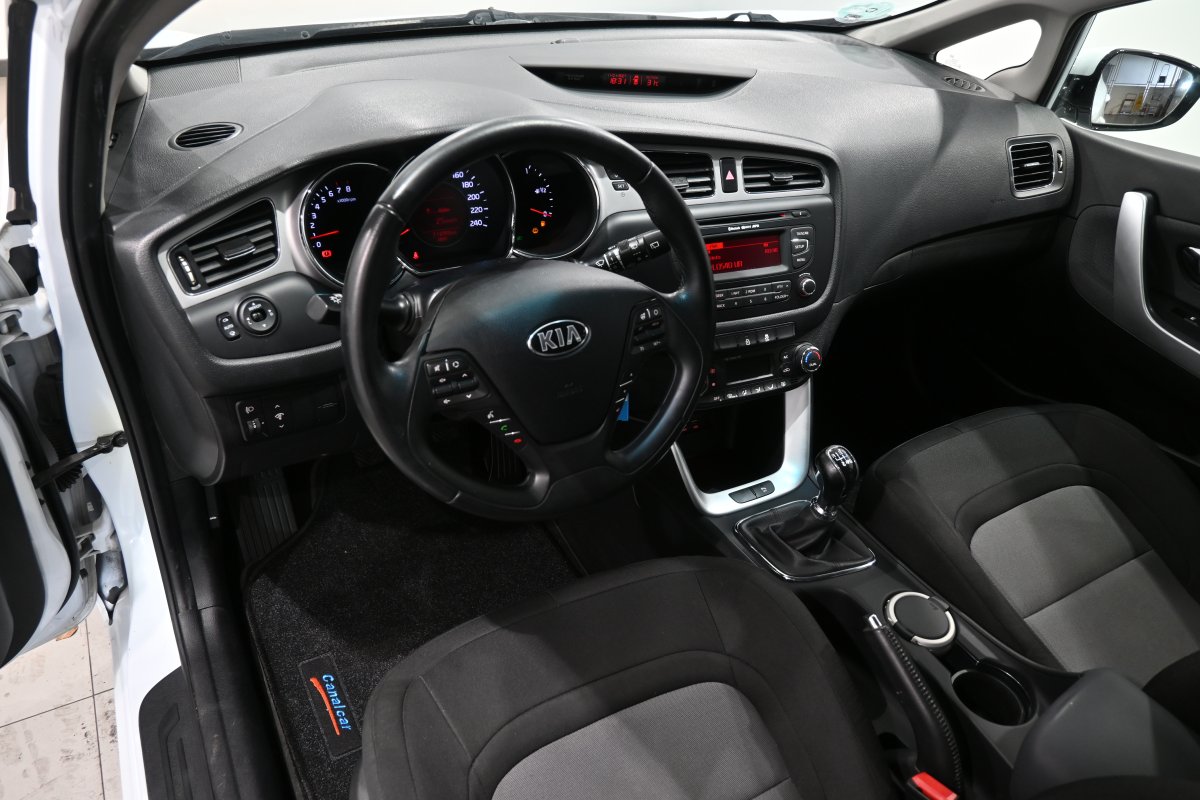 Foto Kia Ceed 9