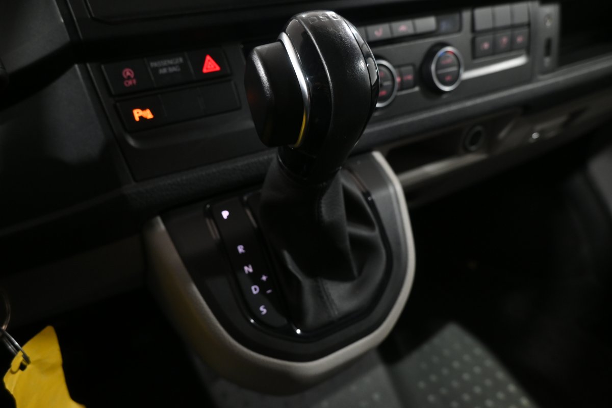 Foto Volkswagen KOMBI Caravelle 20