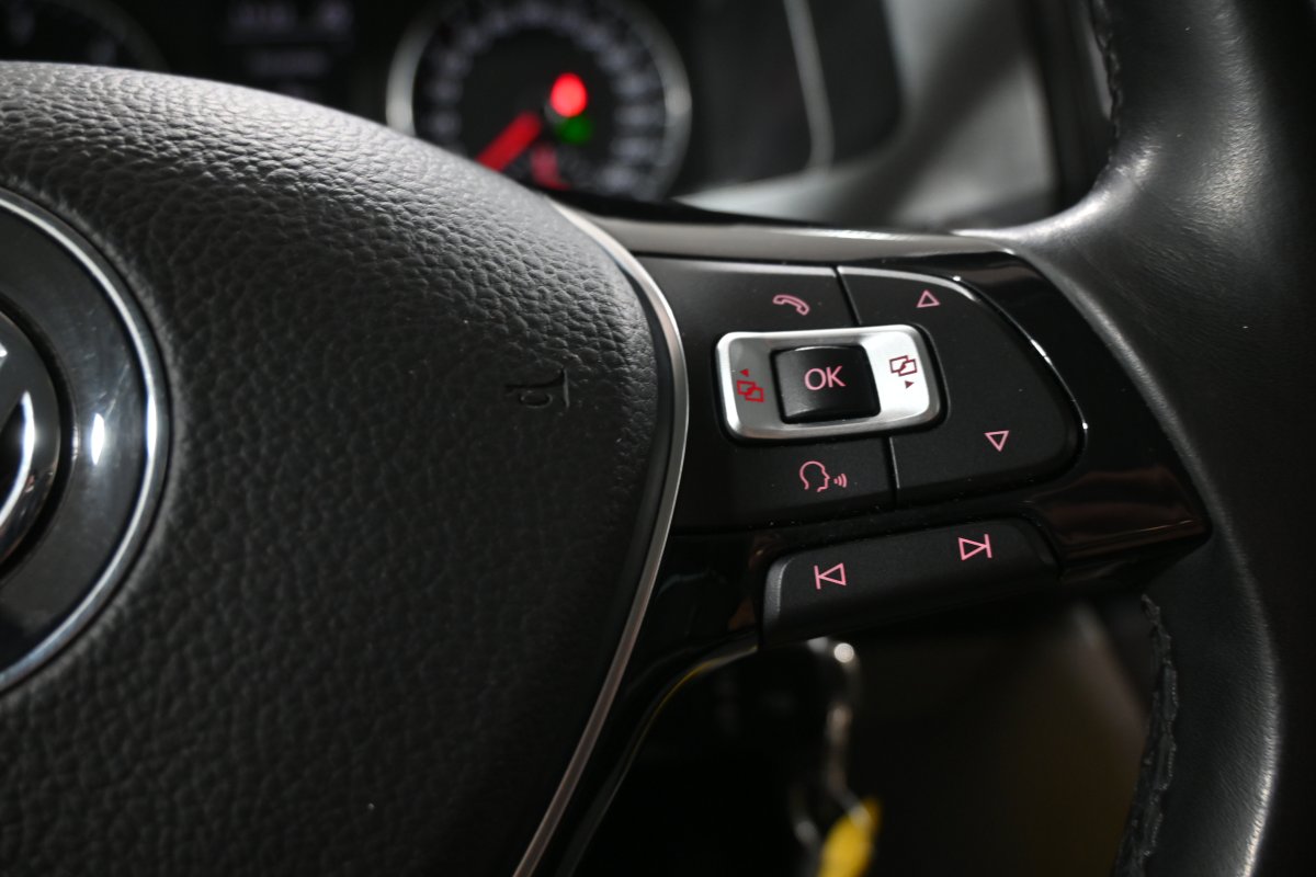 Foto Volkswagen KOMBI Caravelle 24