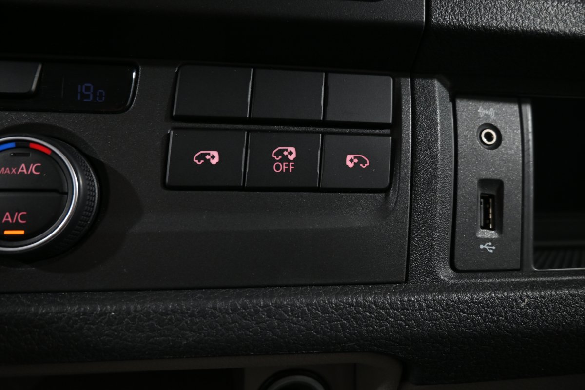 Foto Volkswagen KOMBI Caravelle 22