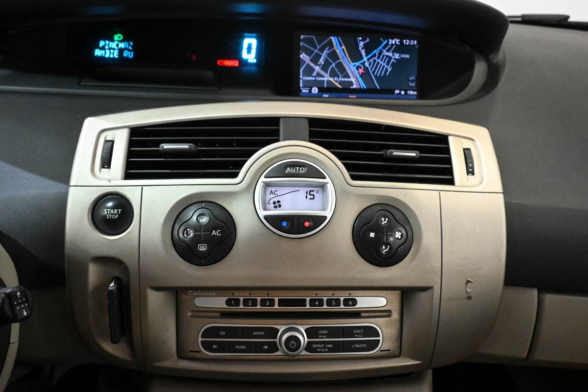 Foto Renault Grand 14