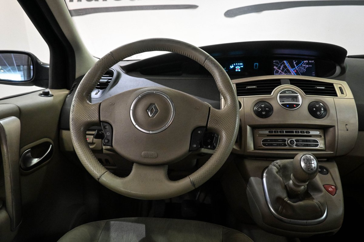 Foto Renault Grand 18