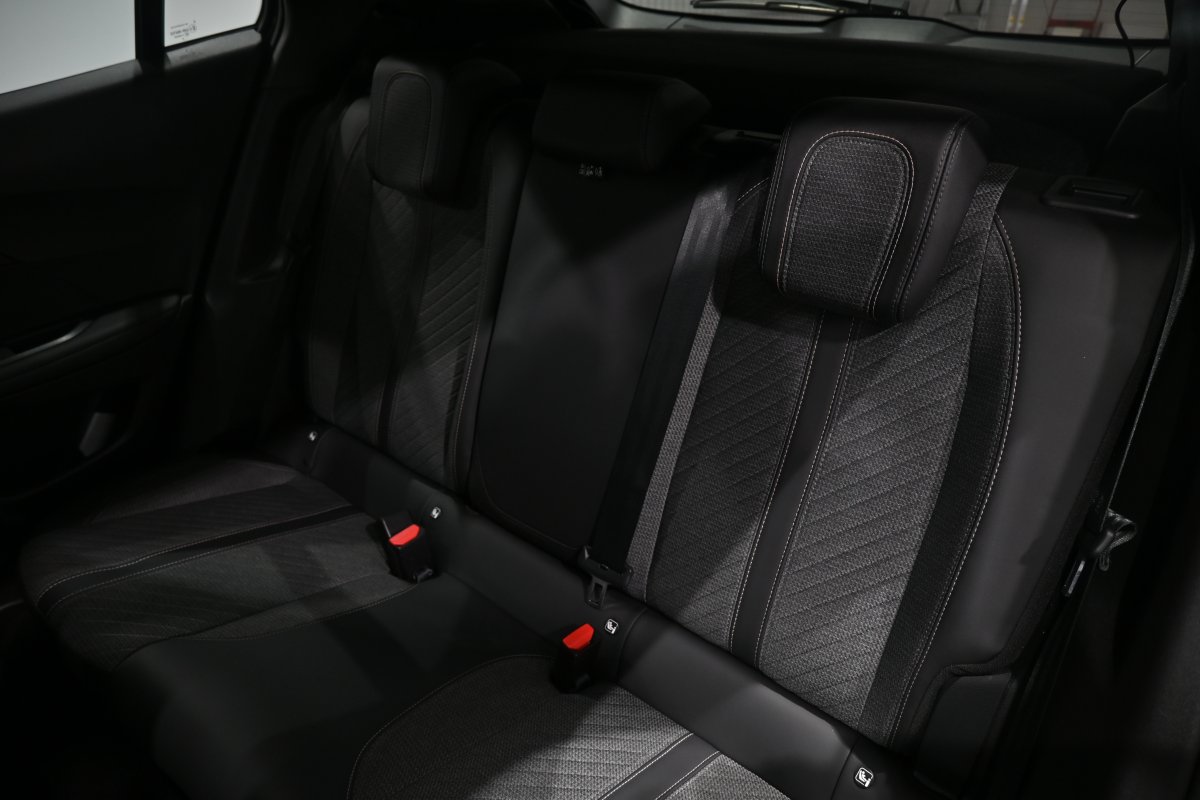 Foto Peugeot 2008 12