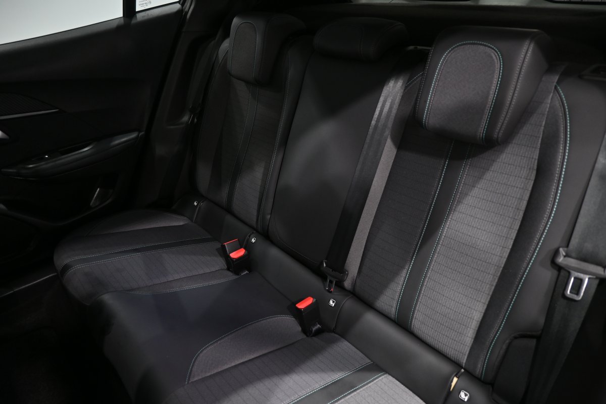 Foto Peugeot 2008 12