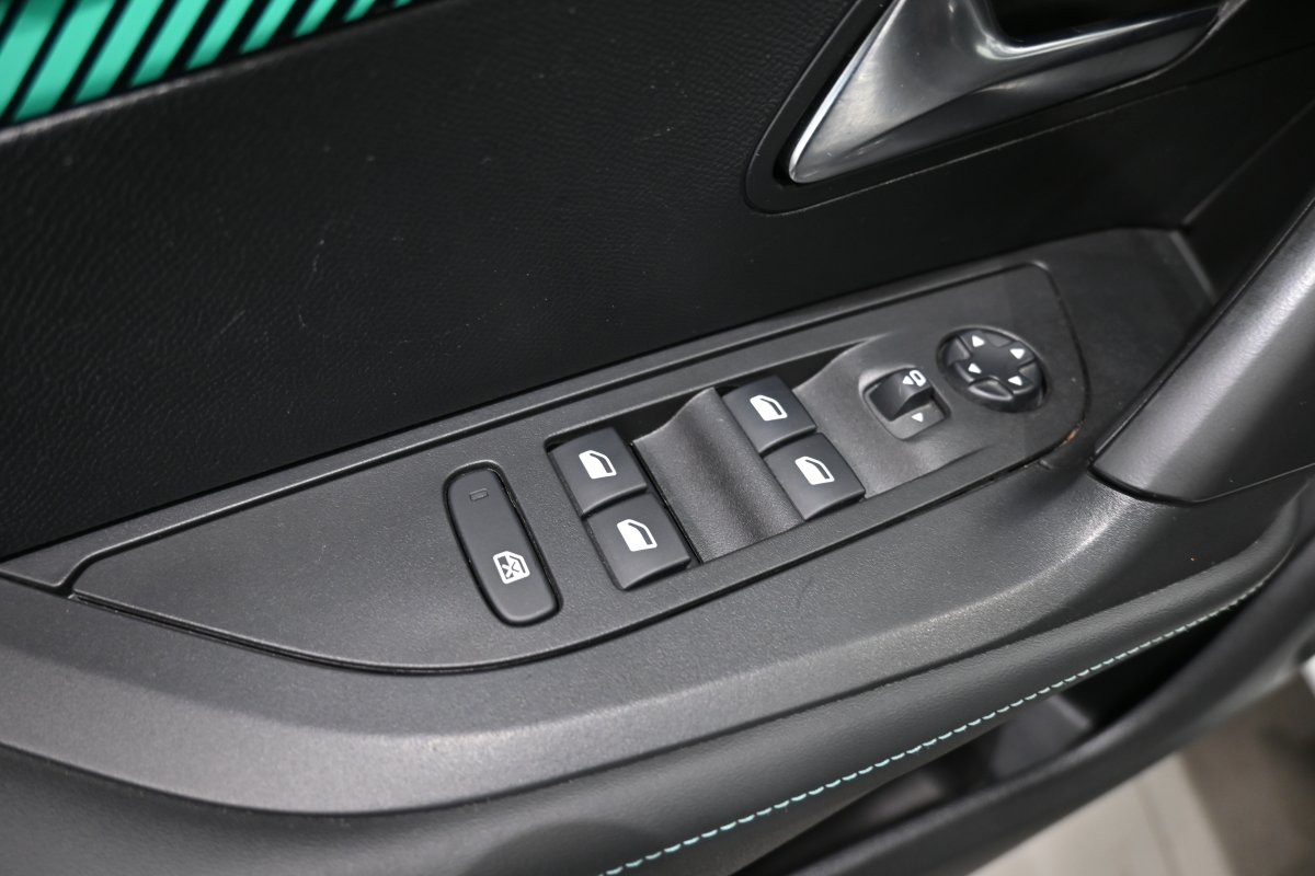 Foto Peugeot 2008 27