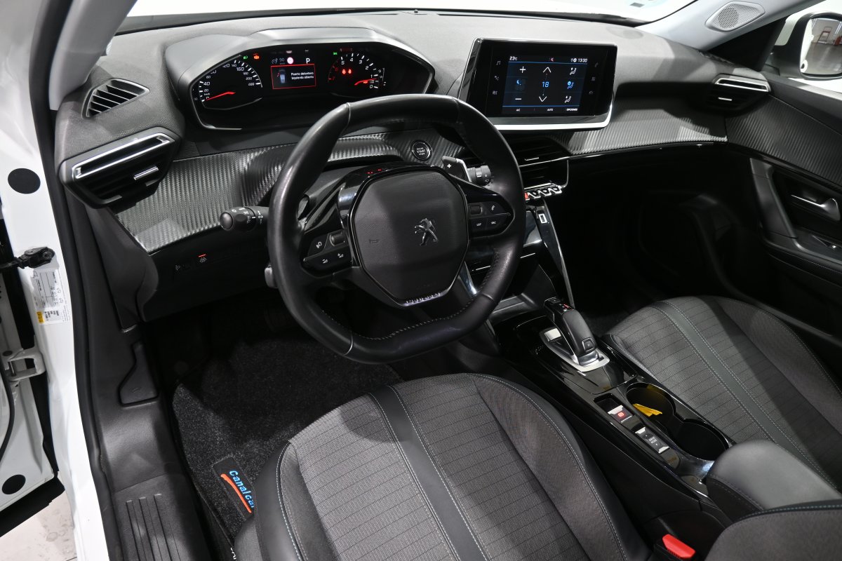 Foto Peugeot 2008 9