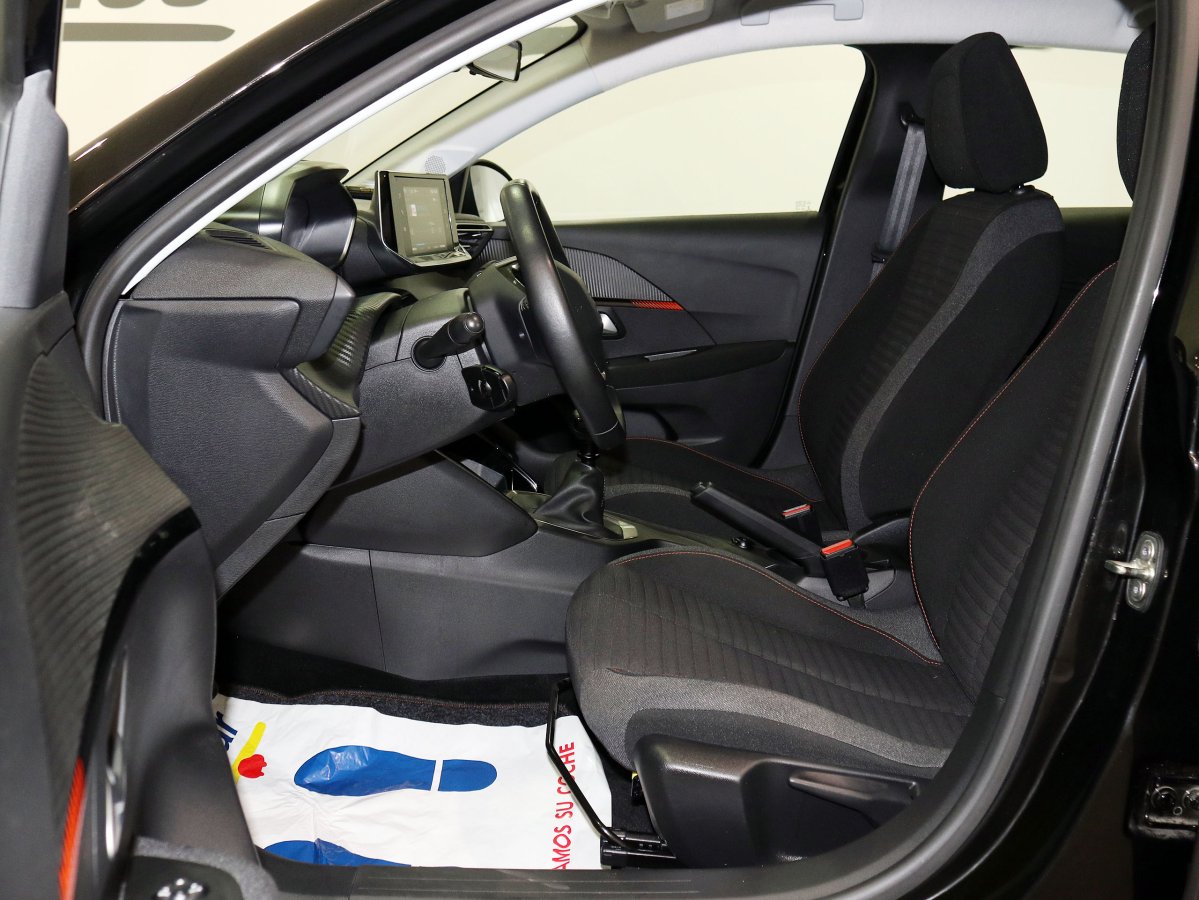 Foto Peugeot 208 14