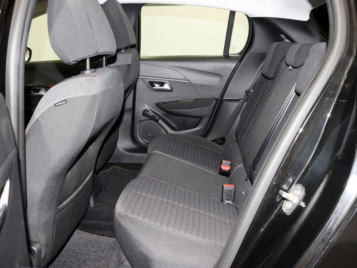 Foto Peugeot 208 15